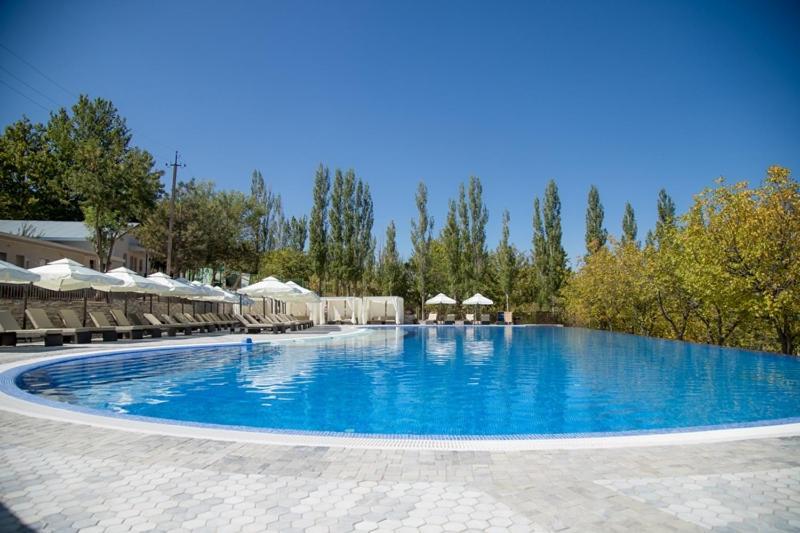 Avenue Park Hotel Yusufkhona Exterior foto