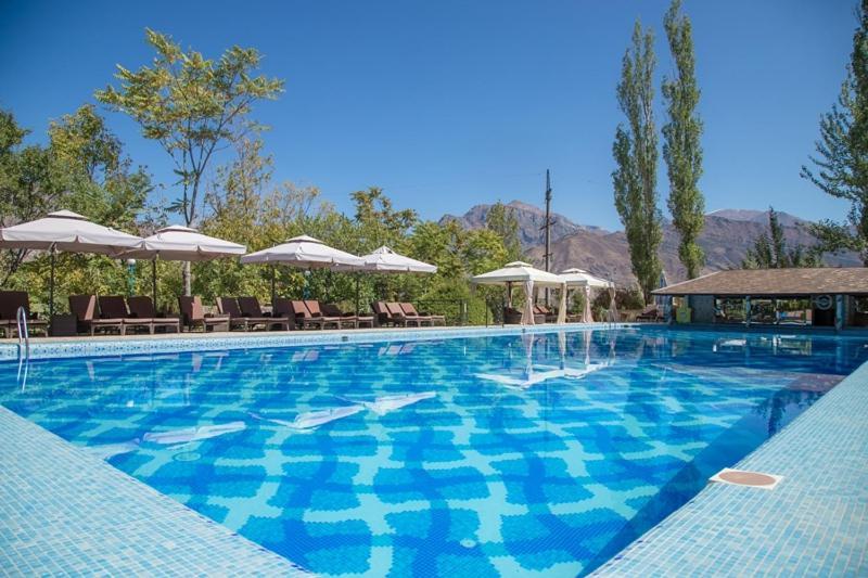 Avenue Park Hotel Yusufkhona Exterior foto